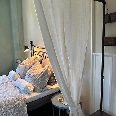 Altes Pastorat Bed & Breakfast Barmstedt Exterior foto