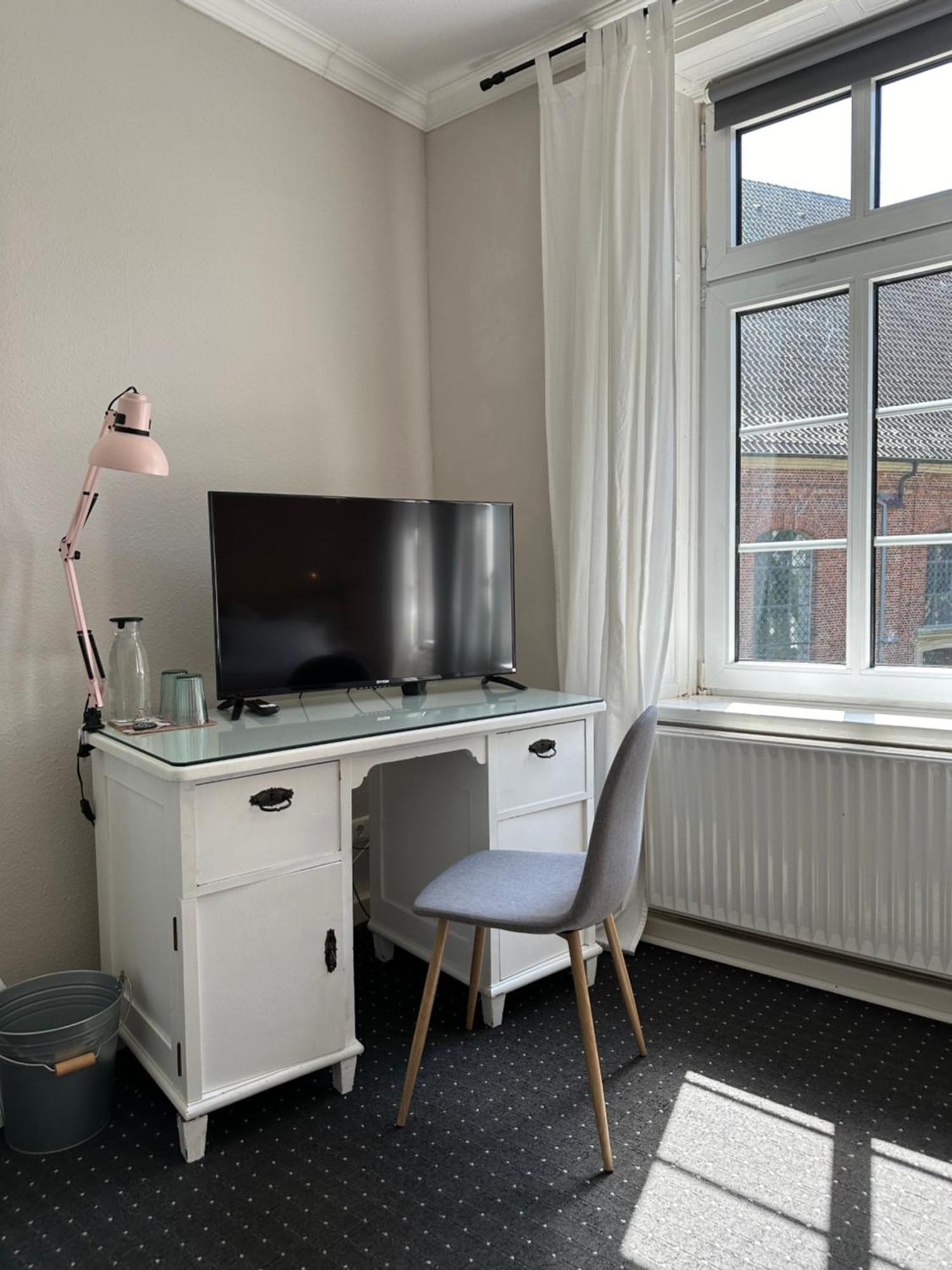 Altes Pastorat Bed & Breakfast Barmstedt Exterior foto