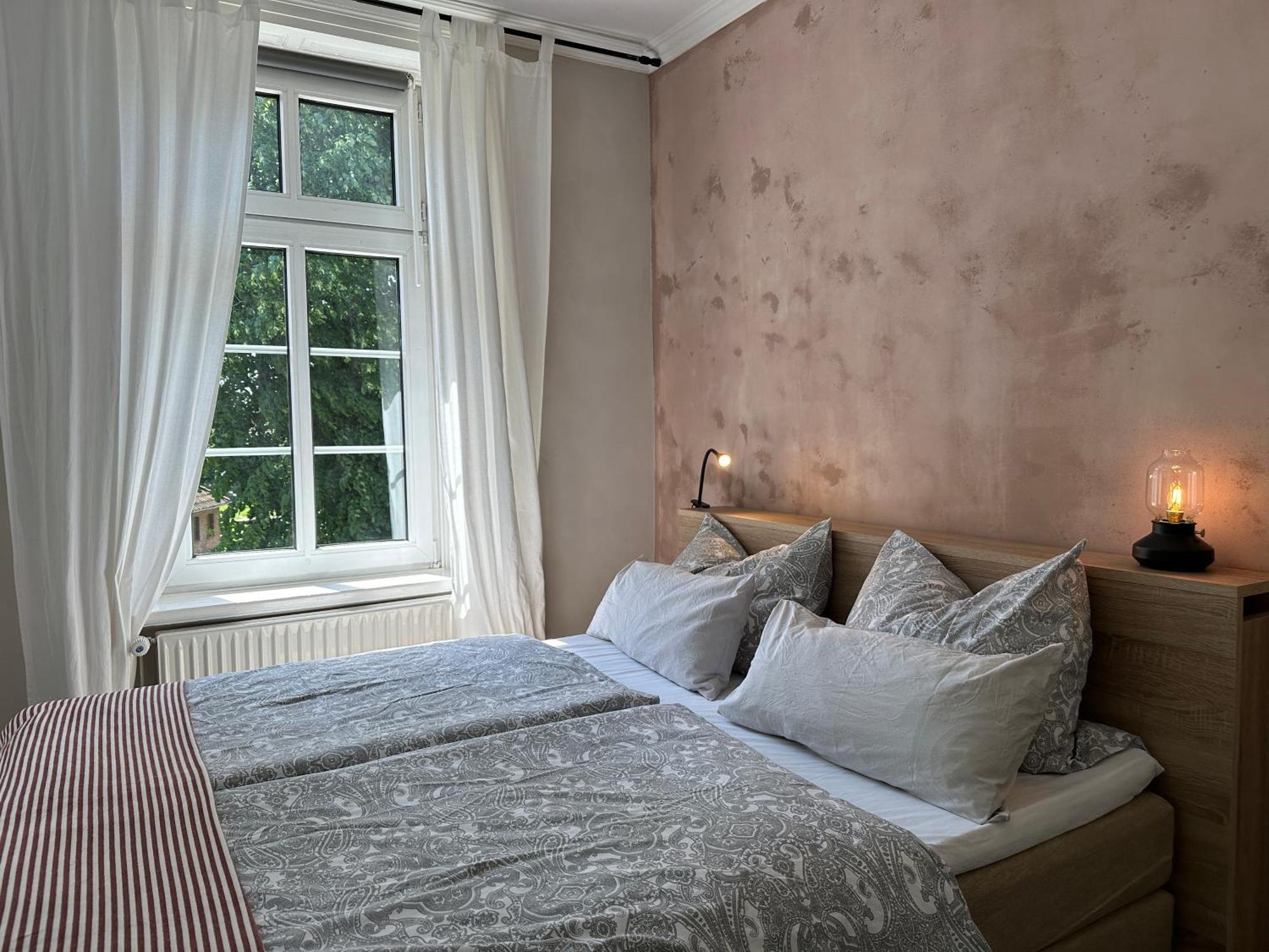 Altes Pastorat Bed & Breakfast Barmstedt Exterior foto