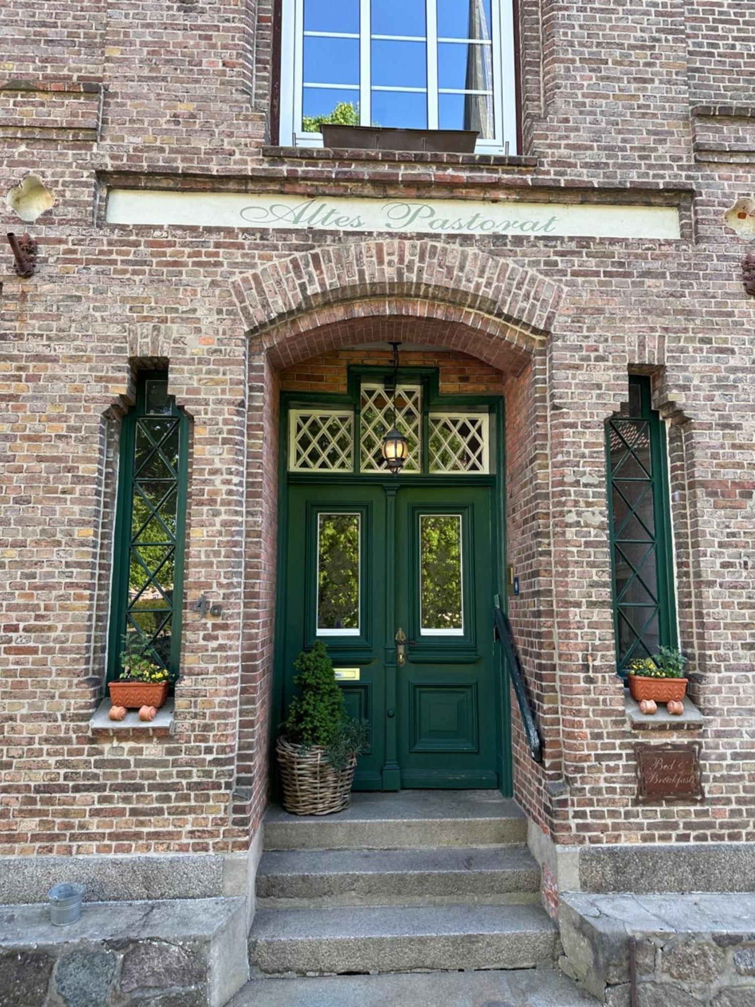 Altes Pastorat Bed & Breakfast Barmstedt Exterior foto